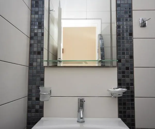 Stella Fira (Santorini)