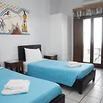 Stella Konukevi Fira (Santorini)
