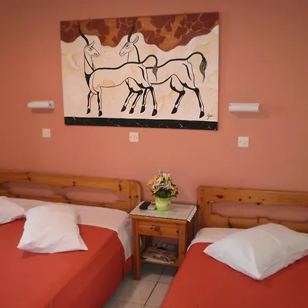 Stella Fira (Santorini)